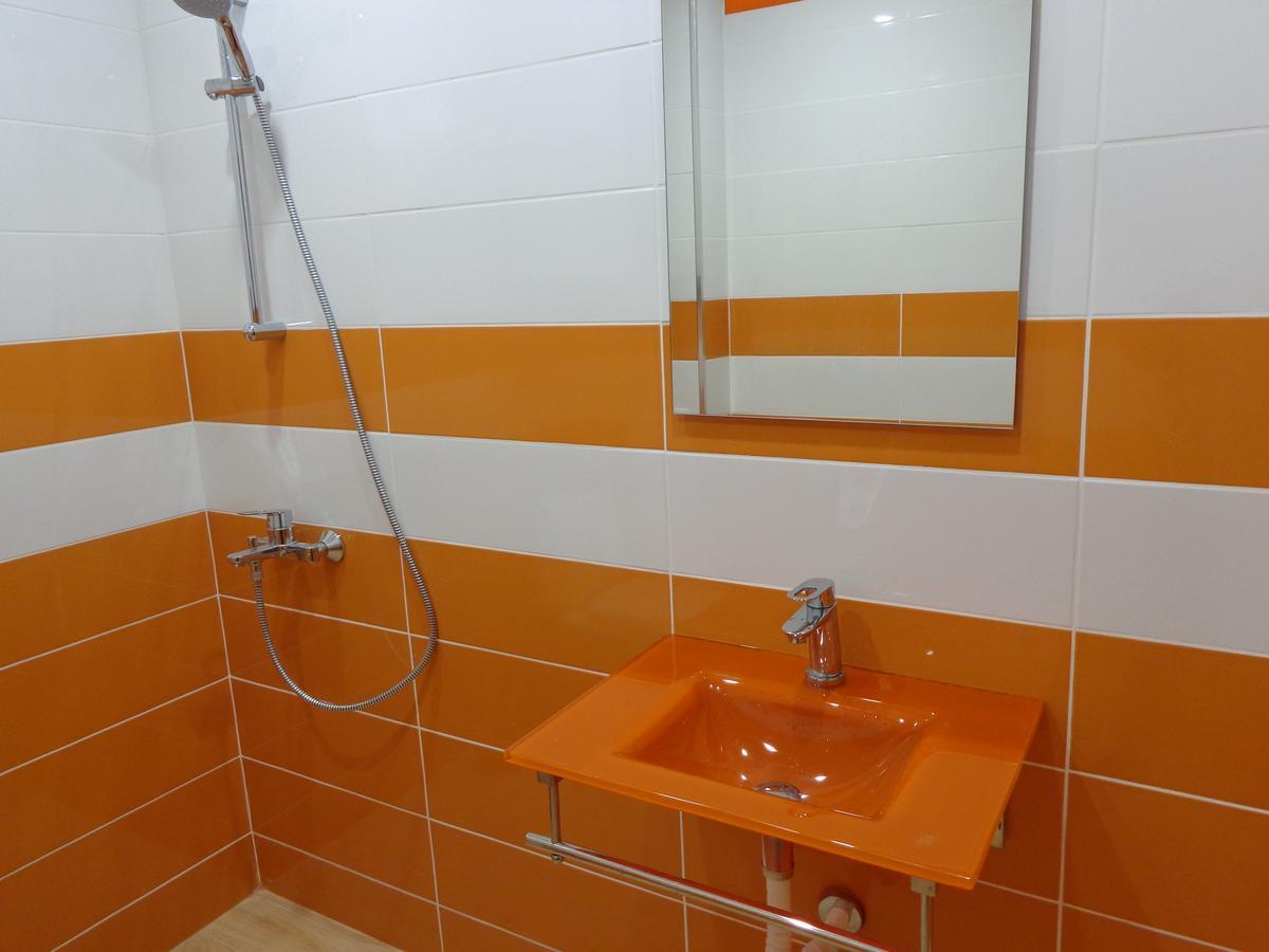 Moni * Veliko Tarnovo