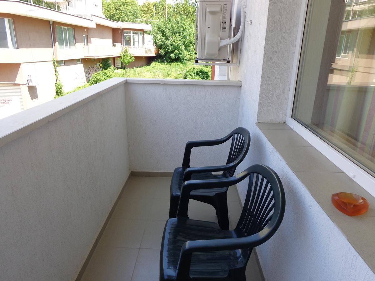 Apartment Moni *